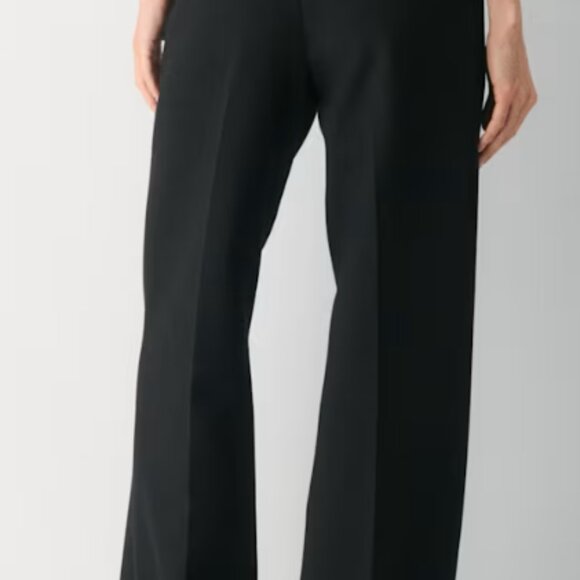 Aritzia Effortless Pant | US 2 | Black - Picture 1 of 9